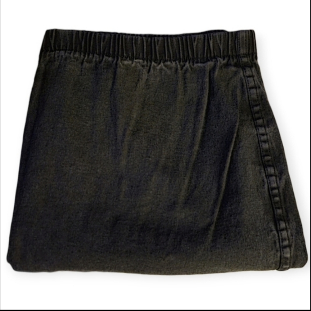 (22W/24W) Plus Petite Pull-On Jeans - Picture 9 of 16
